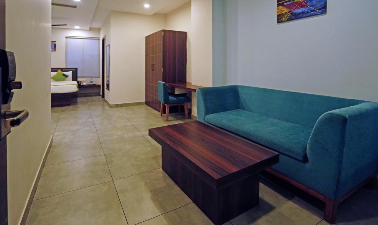 Treebo Lazystay Grand Patia ブバネーシュワル エクステリア 写真